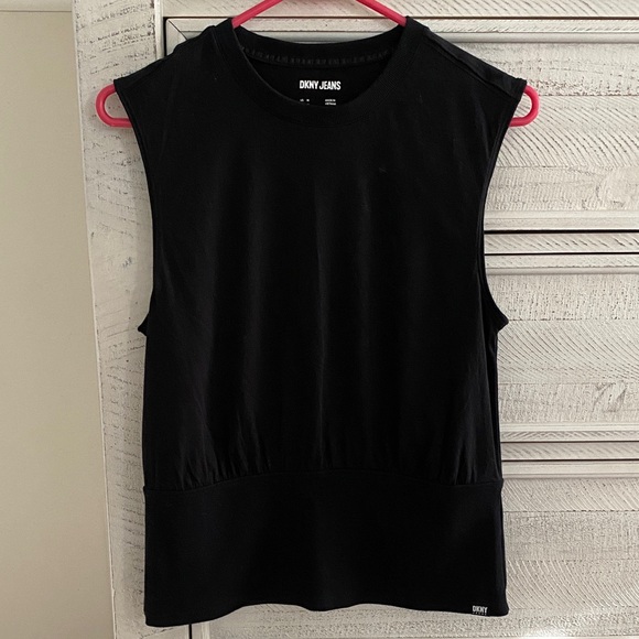 Dkny Tops - DKNY Black Sleeveless Crewneck Tank Top
